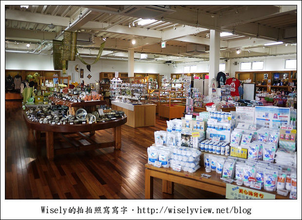 【旅行】2011(日本)沖繩-09：南海琉球風體驗王國(手作工藝、傳統建築物)、Gala青之海海鹽館(手工藝品、沖繩海鹽)、珊瑚保育場