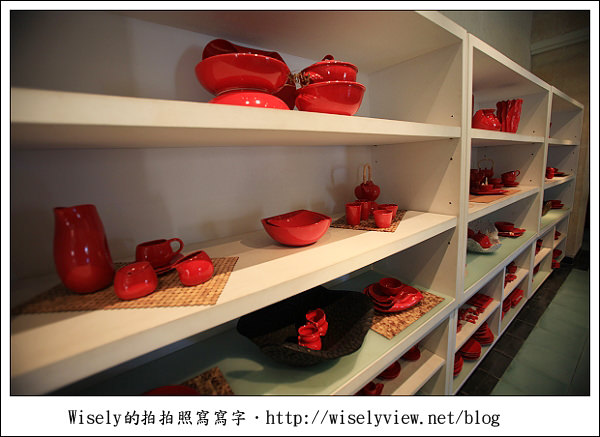 【旅行】2011(印尼)峇里島-13：黃金咖啡工廠、JENGGALA陶瓷工廠、GEVANA大賣場、巴里御燕燕窩店、KUTA(庫塔區)酒吧夜逛