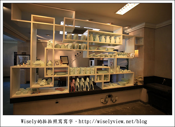 【旅行】2011(印尼)峇里島-13：黃金咖啡工廠、JENGGALA陶瓷工廠、GEVANA大賣場、巴里御燕燕窩店、KUTA(庫塔區)酒吧夜逛