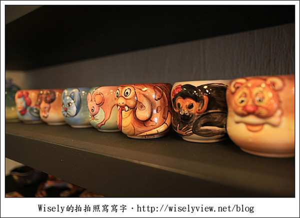 【旅行】2011(印尼)峇里島-13：黃金咖啡工廠、JENGGALA陶瓷工廠、GEVANA大賣場、巴里御燕燕窩店、KUTA(庫塔區)酒吧夜逛