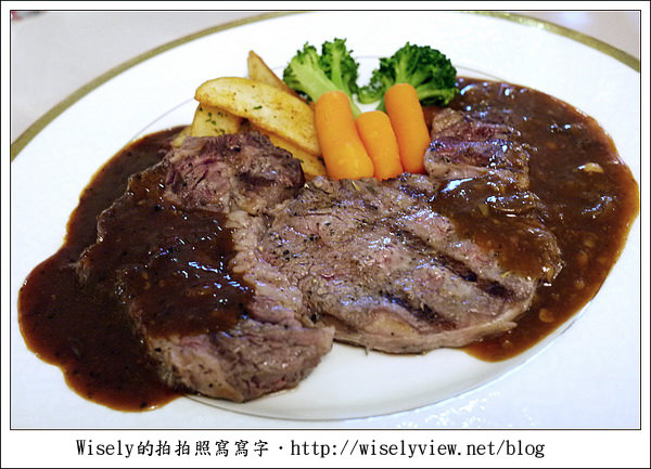 【遊玩】高雄義大世界：吃喝玩樂一日遊 (數家美味特色餐廳食記分享)