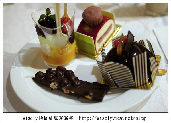 【食記】台北市．中山區：華泰王子大飯店-楓丹廳英式午晚茶(簡單試吃分享)