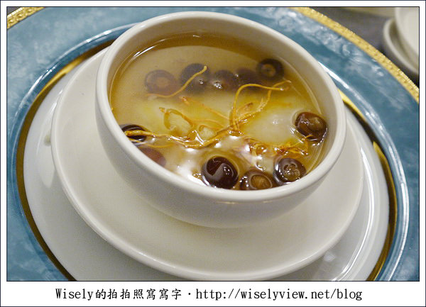 【食記】台北市.信義區:MUCHO 慕求黃金冬虫夏草概念館-主題套餐吃飽又養生 【食記】台北市.信義區:MUCHO 慕求黃金冬虫夏草概念館-主題套餐吃飽又養生