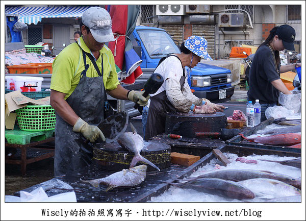 【遊玩】2011離島。澎湖遊：TES電動機車試乘活動、海港漁市隨拍、菊島之星、福台排骨麵、(觀音亭)彩虹橋夜景