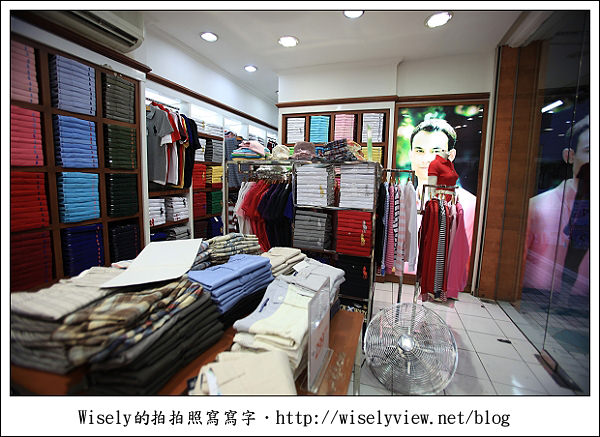 【旅行】2011(印尼)峇里島-18：庫塔區市中心隨手拍(Kuta Beach旁)，採買逛街的好去處