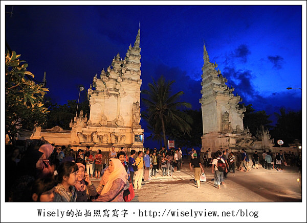 【旅行】2011(印尼)峇里島-18：庫塔區市中心隨手拍(Kuta Beach旁)，採買逛街的好去處