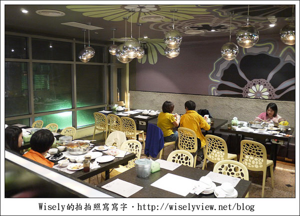 【食記】台北‧大安區：馥臨港式火鍋通化店(吃到飽)～老母雞湯鍋美味更勝一籌