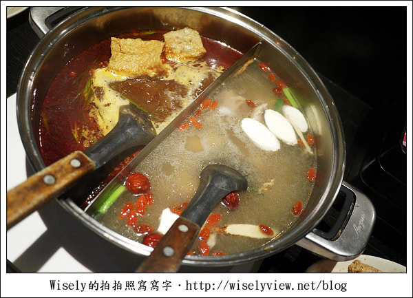 【食記】台北‧大安區：馥臨港式火鍋通化店(吃到飽)～老母雞湯鍋美味更勝一籌