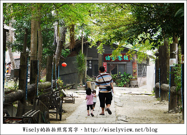【遊玩】嘉義二天一夜遊 4-1：笨港頂菜園鄉土館、交趾剪黏藝術村(堤防剪黏大壁畫板頭村)