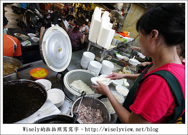 【食記】嘉義市‧文化路夜市：郭家粿仔湯雞肉飯好吃店～當地人推薦的No.1