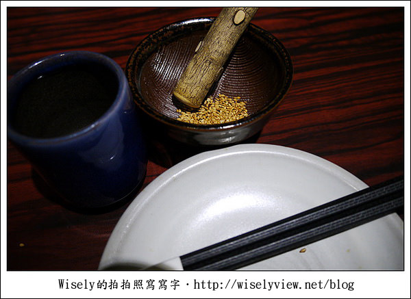 【食記】台北市‧大安區：杏子豬排-綜合野菇里肌豬排鍋膳(復興SOGO 10樓)