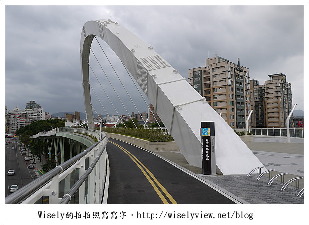 【隨拍】台北市‧中正區：客家文化主題公園～結合生態與人文藝術的休閒場所，還能騎單車散步