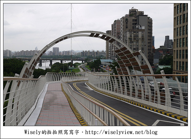 【隨拍】台北市‧中正區：客家文化主題公園～結合生態與人文藝術的休閒場所，還能騎單車散步