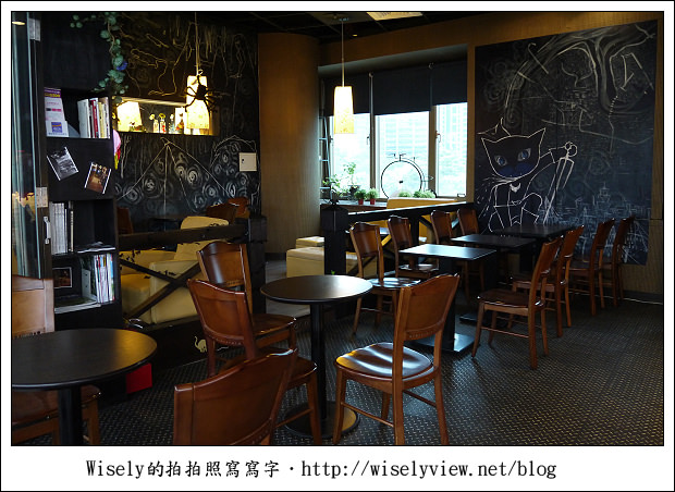 【食記】新北市‧板橋區：in Joy chocolate 巧克力、咖啡、貓，板橋火車站裡下午茶的好去處