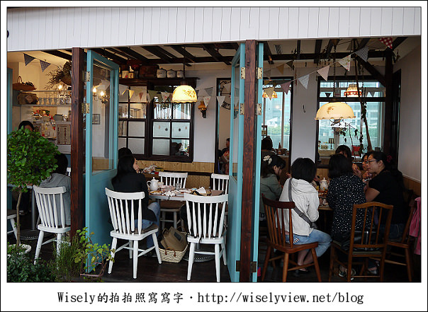 【食記】新北市‧板橋區：in Joy chocolate 巧克力、咖啡、貓，板橋火車站裡下午茶的好去處