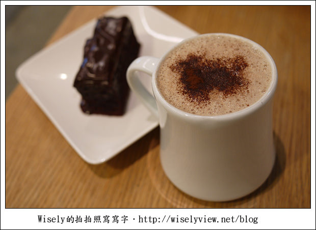【食記】台北市.大安區:師大夜市awfully chocolate~香濃巧克力秤斤論兩賣(已遷址) 【食記】台北市.大安區:師大夜市awfully chocolate~香濃巧克力秤斤論兩賣(已遷址)