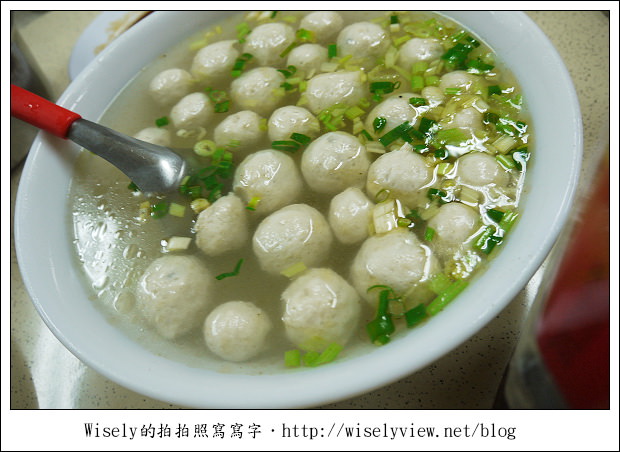 【食記】台東縣．成功鎮：新發海產店(宋媽媽的老店)～在地旗魚全餐美味好料理