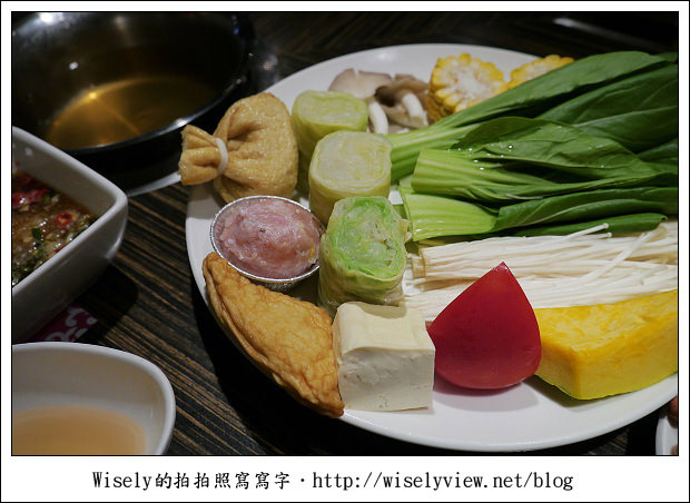 【食記】台北市．大安區：自然風涮涮鍋∼食材不錯但是點餐要仔細，沒吃到沙公有怨念