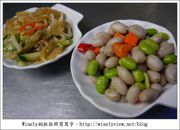 【食記】台北市．萬華區：豐原排骨酥麵＆魯肉飯～逛龍山寺必吃的艋舺美食(廣州街夜市)