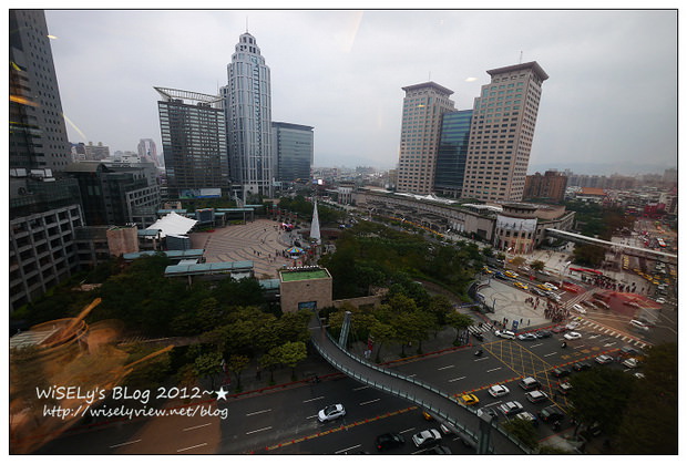 【隨拍】Panasonic Lumix GX1：板橋大遠百Mega City～相似澳門威尼斯人酒店的九樓異國美饌館