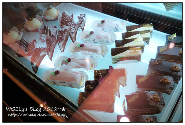 【遊玩】宜蘭縣.三星鄉:HITO益得食品手作烘焙花園~三星蔥蛋捲好好吃,適合來此採購名產走走 【遊玩】宜蘭縣.三星鄉:HITO益得食品手作烘焙花園~三星蔥蛋捲好好吃,適合來此採購名產走走