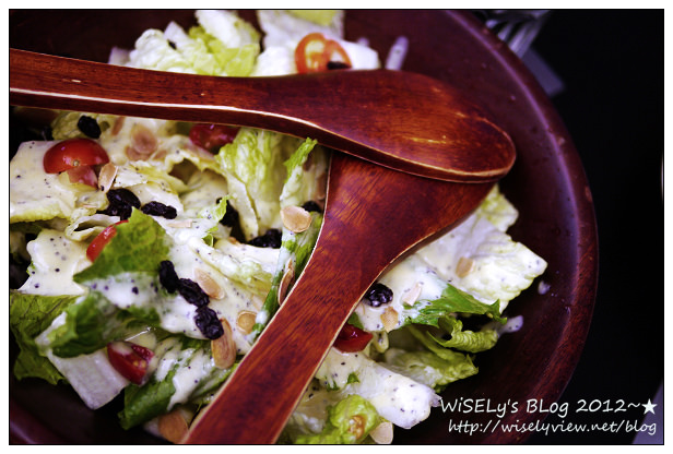 【食記】新北市．新店區：抱飲抱食 PALN PAIS(適合大家庭聚餐場所)~六大四小10個人，一起飽嚐德式和豬排拼盤還吃不完 XD (圖多分頁)