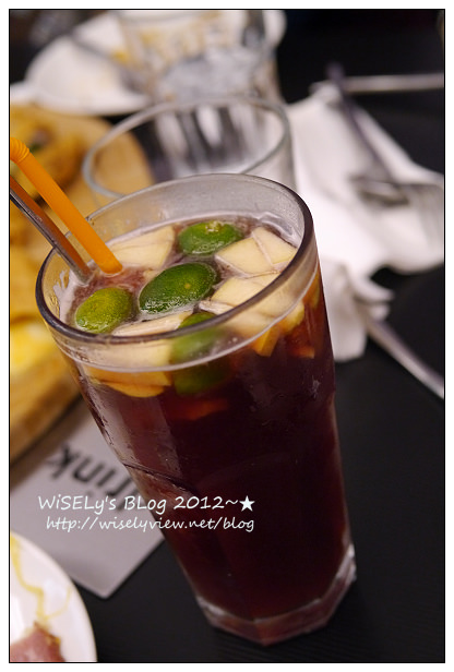 【食記】新北市．新店區：抱飲抱食 PALN PAIS(適合大家庭聚餐場所)~六大四小10個人，一起飽嚐德式和豬排拼盤還吃不完 XD (圖多分頁)