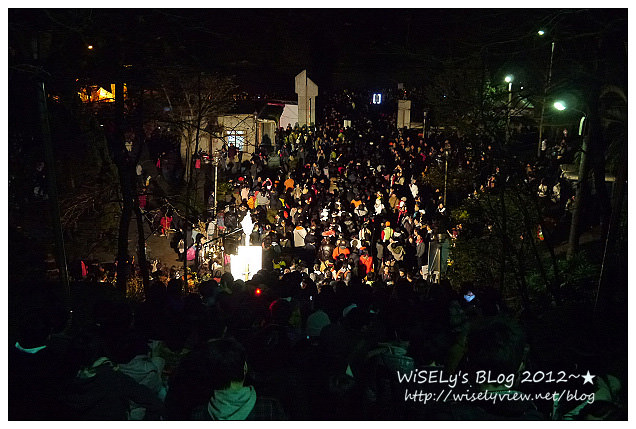【遊玩】Panasonic Lumix GX1：2012新北市平溪天燈節記實-交通活動資訊、平溪國中現場實況，以及天燈拍攝心得及影片分享～看完這篇讓你幸福一整年 (圖多分頁)