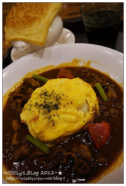 【食記】台北市.中正區:台北火車站2F微風食尚中心/咖哩皇宮-印度風(咖哩牛排餐)、潢濱咖哩(豬肉咖哩歐姆蛋) 【食記】台北市.中正區:台北火車站2F微風食尚中心/咖哩皇宮-印度風(咖哩牛排餐)、潢濱咖哩(豬肉咖哩歐姆蛋)