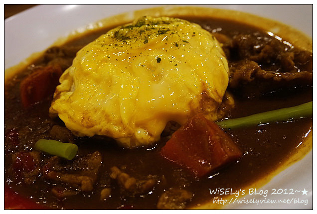 【食記】台北市.中正區:台北火車站2F微風食尚中心/咖哩皇宮-印度風(咖哩牛排餐)、潢濱咖哩(豬肉咖哩歐姆蛋) 【食記】台北市.中正區:台北火車站2F微風食尚中心/咖哩皇宮-印度風(咖哩牛排餐)、潢濱咖哩(豬肉咖哩歐姆蛋)