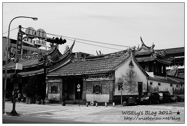 【隨拍】Panasonic Lumix GX1：台北．大龍峒保安宮 (相機單色模式黑白攝影)