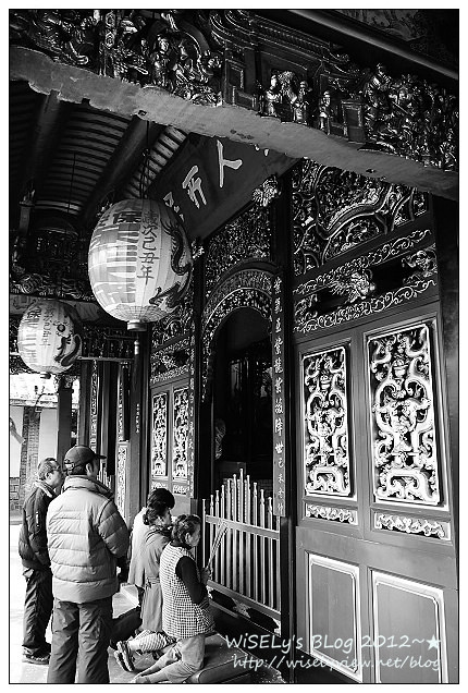 【隨拍】Panasonic Lumix GX1：台北．大龍峒保安宮 (相機單色模式黑白攝影)