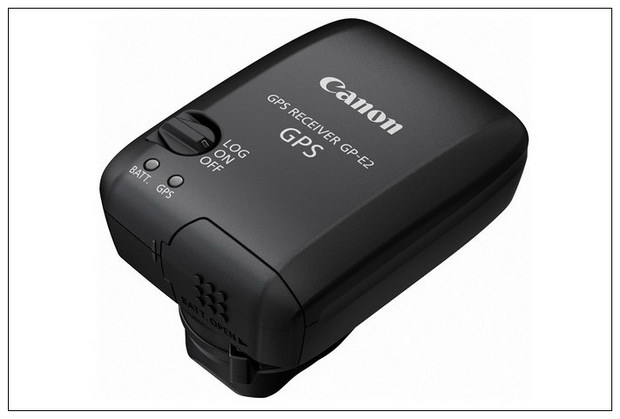 【相機】Canon EOS 5D Mark III規格資料：2230萬畫素、DIGIC 5+影像處理器、ISO 25600、61點AF自動對焦、3吋104萬畫素LCD、6fps連拍、15萬快門壽命、新增電子水平儀.多重曝光.HDR拍攝.CF/SD雙卡，預售價約120,000元左右～新增配件和閃燈 (個人評比心得分享)