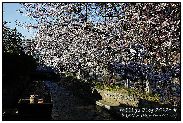【旅行】2011日本京都:從木屋町通順著「高瀨川一之船入」慢遊,有流水有櫻花有陽光的午后 【旅行】2011日本京都:從木屋町通順著「高瀨川一之船入」慢遊,有流水有櫻花有陽光的午后