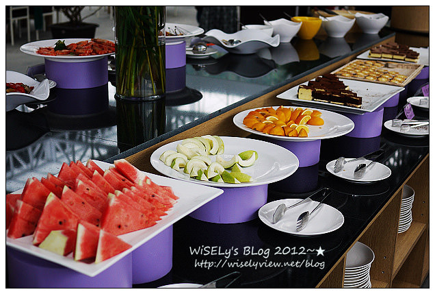 【食記】宜蘭縣．員山鄉：香草菲菲(Buffet)自助餐吃到飽～味道還不錯食材新鮮但要注意點餐時間，鄰近太陽埤逛逛隨拍