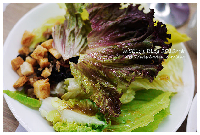 【食記】宜蘭縣．員山鄉：香草菲菲(Buffet)自助餐吃到飽～味道還不錯食材新鮮但要注意點餐時間，鄰近太陽埤逛逛隨拍