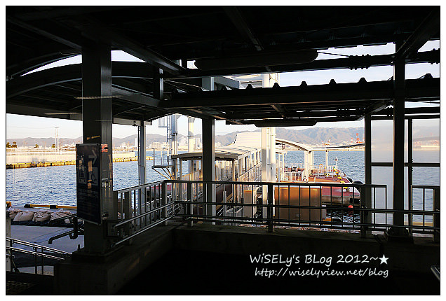 【旅行】2011日本大阪:只要30分鐘便可快速來往《大阪-神戶》的空港高速船 【旅行】2011日本大阪:只要30分鐘便可快速來往《大阪-神戶》的空港高速船