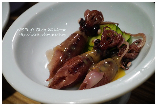 【食記】台北市.中山區:三井上引水產立吞壽司@讓人甘願一早排隊的美味好料 【食記】台北市.中山區:三井上引水產立吞壽司@讓人甘願一早排隊的美味好料