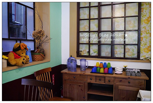 【食記】宜蘭縣．冬山鄉：緩步慢遊梅花湖，小熊書房吃鬆餅喝午茶