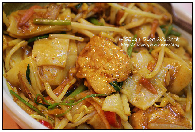 【食記】台北市.寧夏夜市:賴記雞蛋蚵仔煎、感恩牛羊肉小館 【食記】台北市.寧夏夜市:賴記雞蛋蚵仔煎、感恩牛羊肉小館