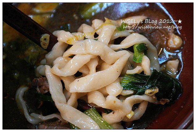 【食記】台北市.寧夏夜市:賴記雞蛋蚵仔煎、感恩牛羊肉小館 【食記】台北市.寧夏夜市:賴記雞蛋蚵仔煎、感恩牛羊肉小館