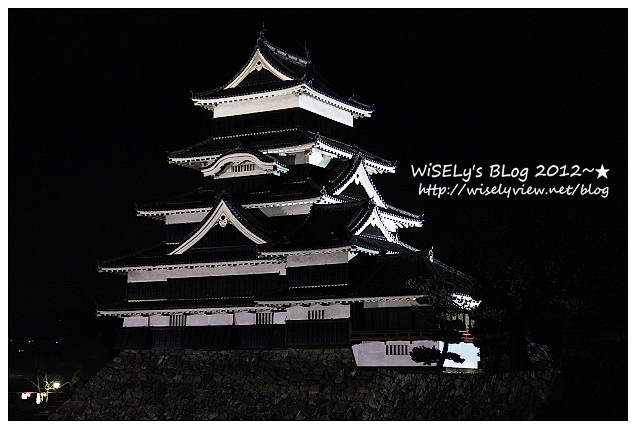 【旅行】2012日本．長野：松本市美術館(草間彌生)、ホテル花月は住宿、縄手通り至人形町街道漫遊、松本車站隨拍、星巴克NAGANO長野杯、松本PARCO用餐(5 HQRN)、松本城及夜櫻留影