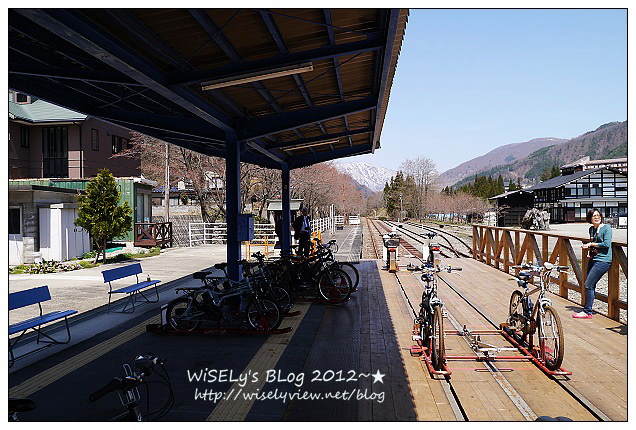 【旅行】2012日本．岐阜：奧飛騨溫泉口駅＠舊神岡鐵道單車遊，適合親子此生必來一次的體驗～(內含騎乘沿途美景及過山洞的實拍影片)