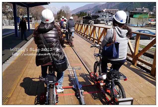 【旅行】2012日本．岐阜：奧飛騨溫泉口駅＠舊神岡鐵道單車遊，適合親子此生必來一次的體驗～(內含騎乘沿途美景及過山洞的實拍影片)