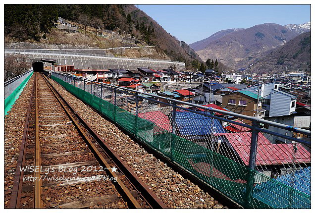 【旅行】2012日本．岐阜：奧飛騨溫泉口駅＠舊神岡鐵道單車遊，適合親子此生必來一次的體驗～(內含騎乘沿途美景及過山洞的實拍影片)