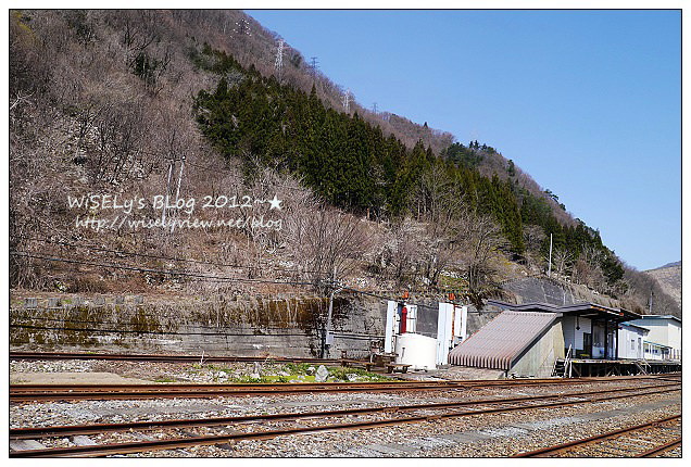 【旅行】2012日本．岐阜：奧飛騨溫泉口駅＠舊神岡鐵道單車遊，適合親子此生必來一次的體驗～(內含騎乘沿途美景及過山洞的實拍影片)