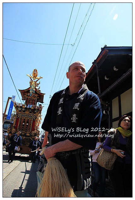 【旅行】2012日本．岐阜：古川祭神轎遊行巧遇「子供歌舞妓」，品嚐山腰樓和食與井之廣味噌煎餅、逛祭典屋台和大啖飛騨霜降牛串烤