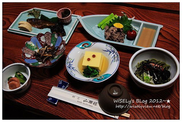 【旅行】2012日本．岐阜：古川祭神轎遊行巧遇「子供歌舞妓」，品嚐山腰樓和食與井之廣味噌煎餅、逛祭典屋台和大啖飛騨霜降牛串烤