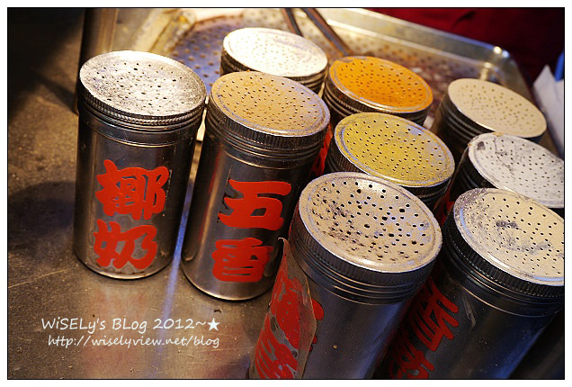 【食記】台北市．饒河街夜市：東發號蚵仔麵線、加賀魷魚大王、紫蘇梅口味大雞排、日式圓圓燒、阿花蚵仔煎&炸臭豆腐、日式珍珠紅豆餅 (推薦必嚐美食小吃)
