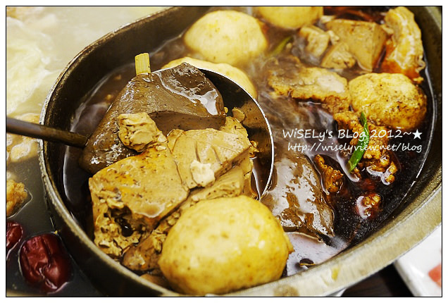 【食記】台北市．松山區：老王記麻辣火鍋：鍋底便宜單點制鴨血豆腐吃到飽，食材簡單但好吃